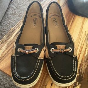 Sperry memory foam slides